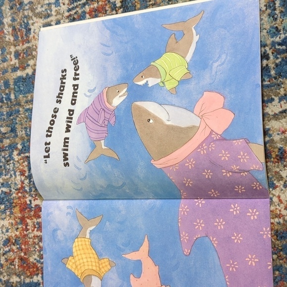 Scholastic 5 Little Monkeys 5 Little Sharks Paperback Book Set of 2 - Picture 8 of 8